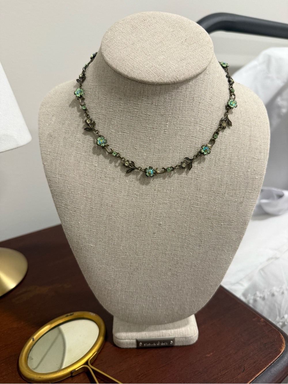 🌿 Signed R Floral Rhinestone Necklace Cottagecore - Picture 5 of 6
